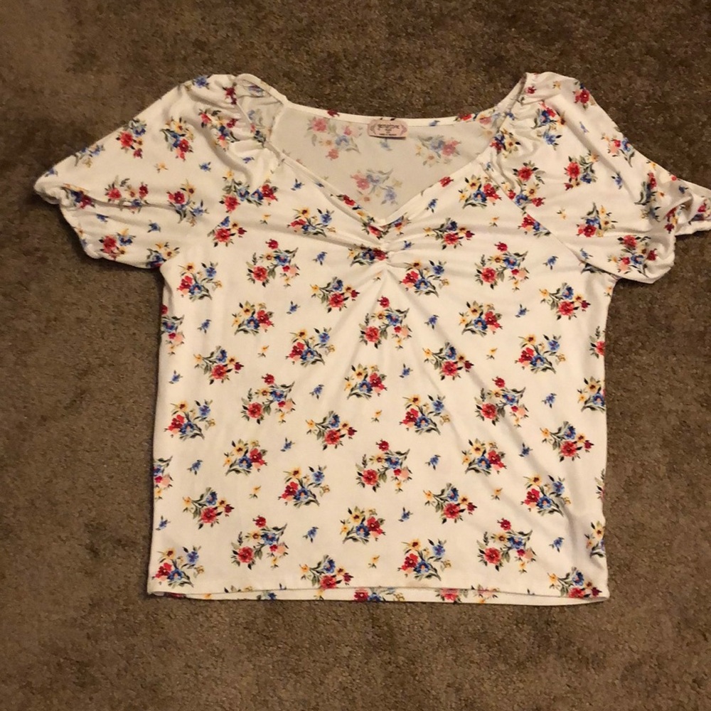 Flowery summer shirt